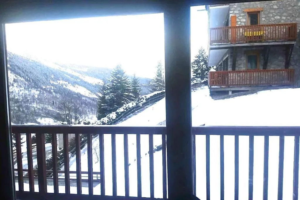 Meribel 2 Pieces Avec Cabine, Centre, Proche Commerce Et Pistes Avec Parking Et Wifi Etat Neuf Les Allues Apartmán